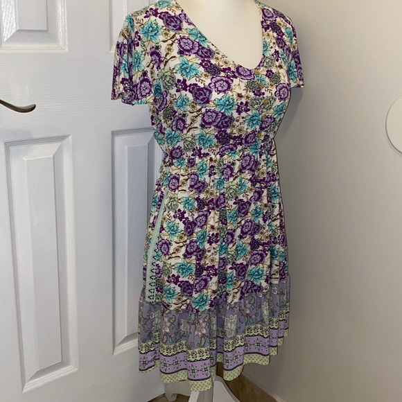 Lauren Taylor Short Sleeve Floral Dress - Picture 4 of 13